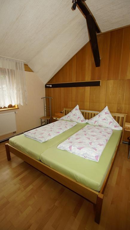 Hotel Pension Zum Froschkönig Lübbenau Zimmer foto